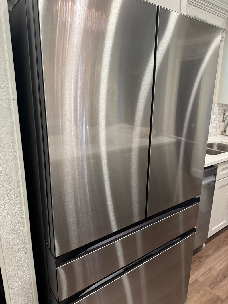 Stainless appliances, streak-free